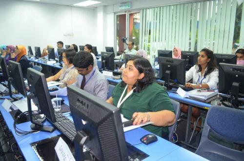 2012-07-02 Moodle LMS & SCORM Training for Teachers 