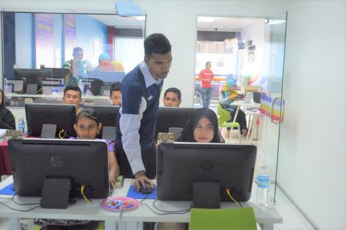 Kursus di Pusat internet 1 Malaysia Linggi pada 2014